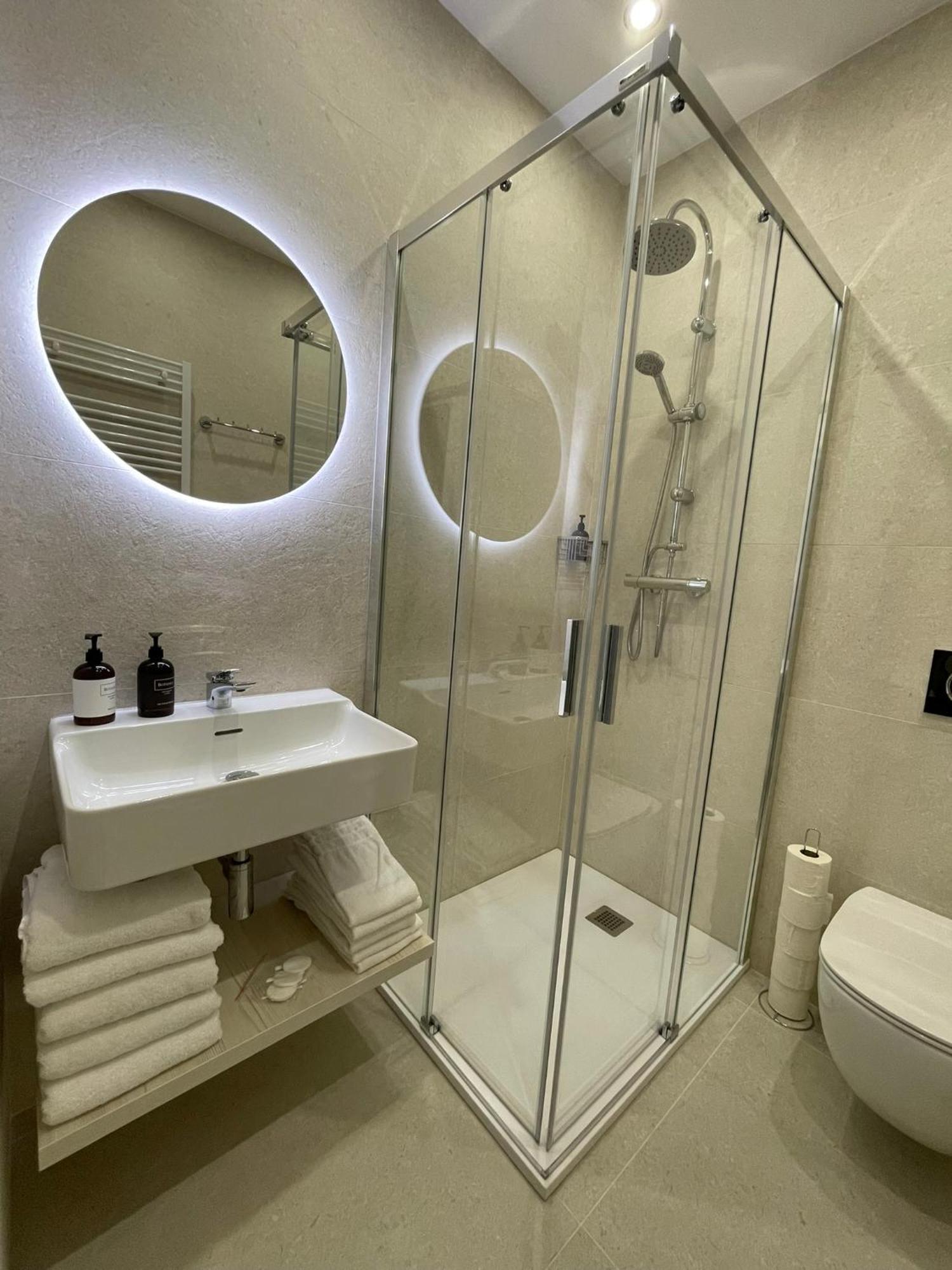 Apartmany Jasmin Liberec Bagian luar foto