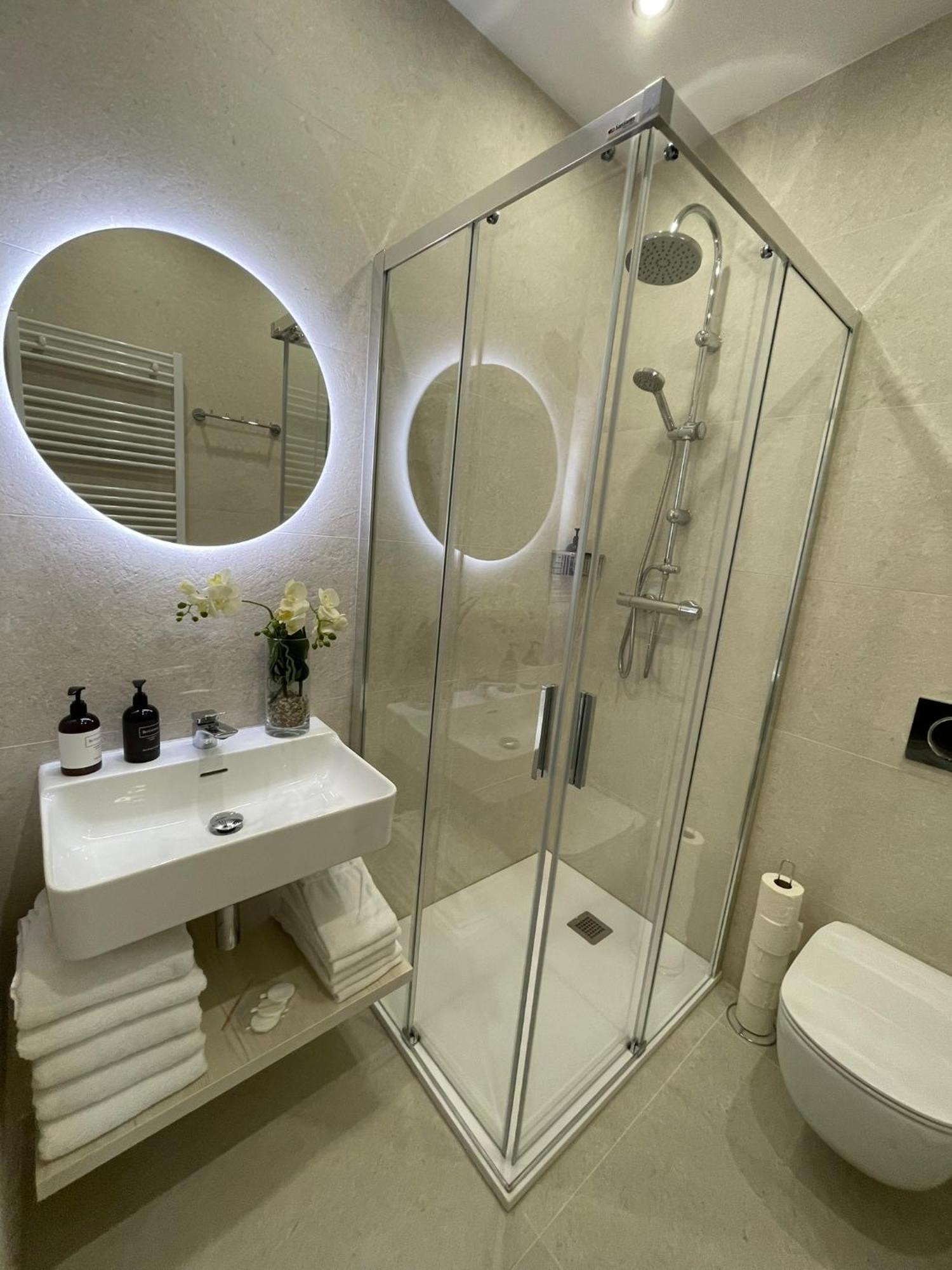 Apartmany Jasmin Liberec Bagian luar foto